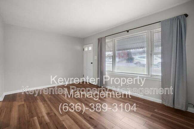 Building Photo - 1045 N New Florissant Rd