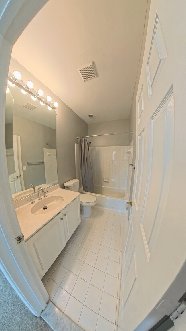 Building Photo - 7021 Haycock Rd