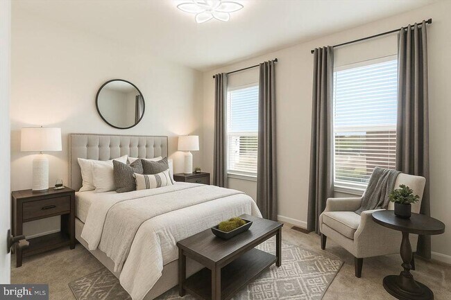 Building Photo - 4 Barton Ave