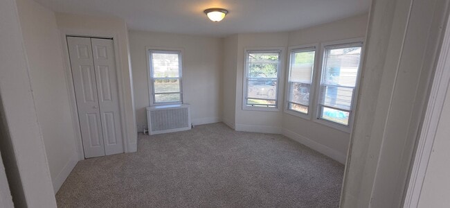 Building Photo - Stunning 3 Bedroom House for Rent in Neptune!