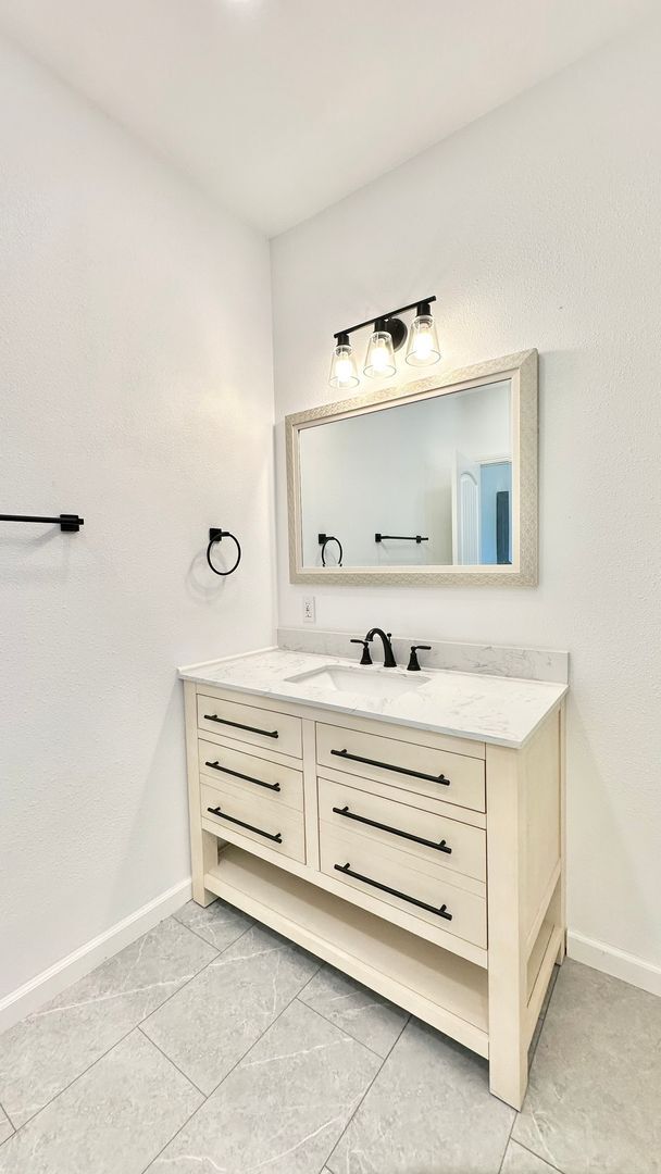 Building Photo - Brand New, One of a Kind Guest Home Rental complete with Patio & Yard Space on Private Country Pr...