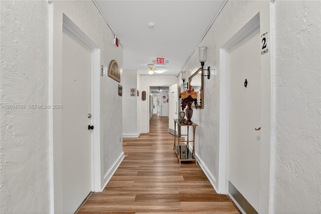 Building Photo - 3409 S Le Jeune Rd