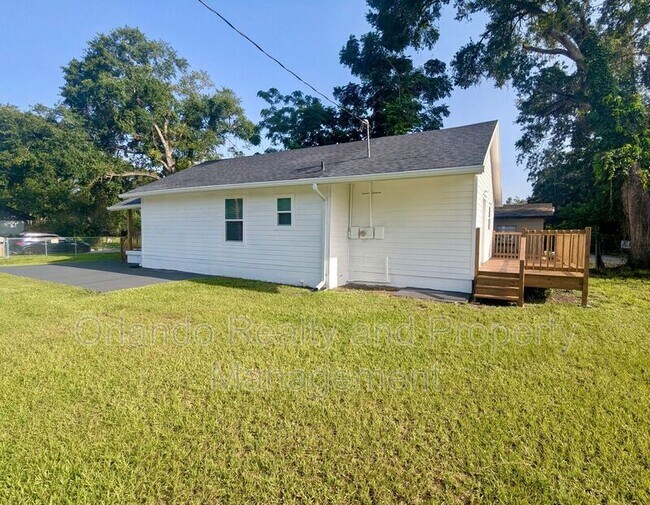 Building Photo - 1521 Nieuport Ln