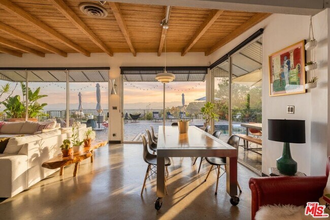 Building Photo - 8147 Mulholland Terrace
