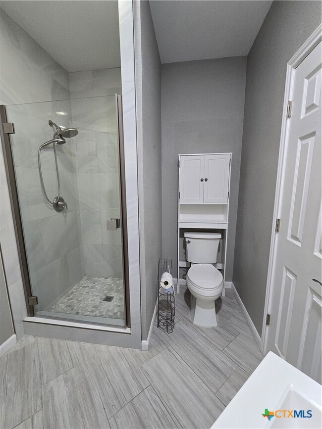 Building Photo - 2850 Bent Tree Dr