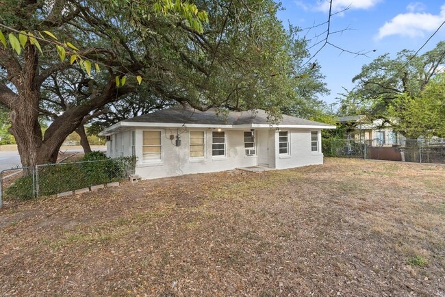 Building Photo - 206 George Bush Dr E