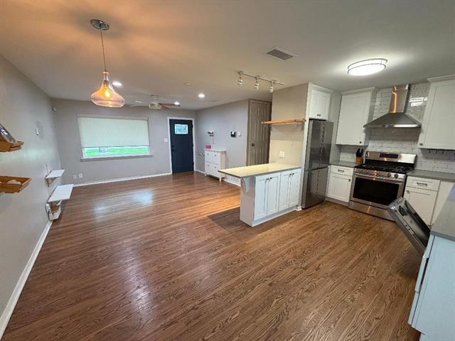 Building Photo - 13929 Montvale Dr