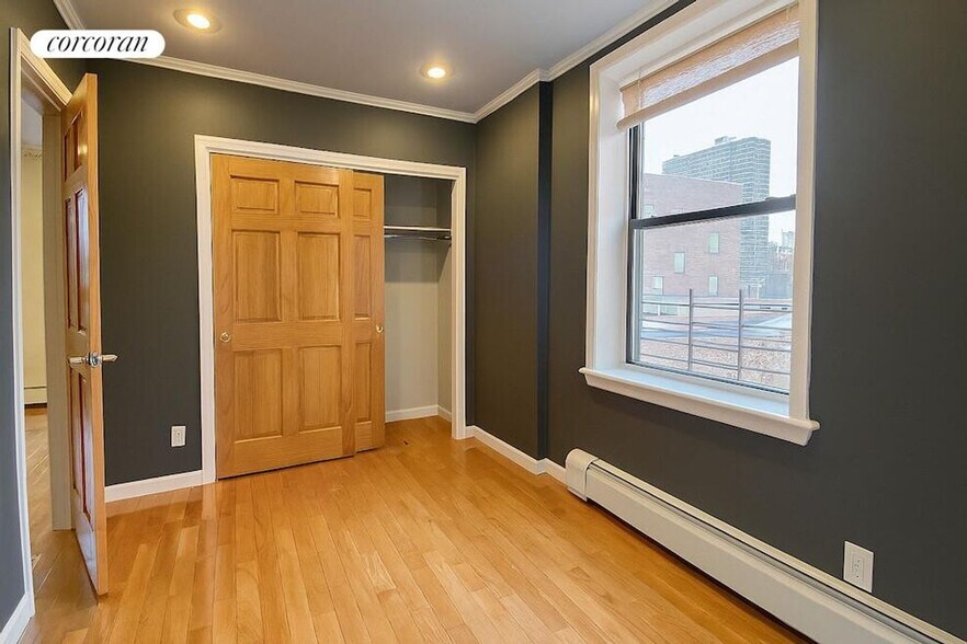 Building Photo - 206 E 124th St