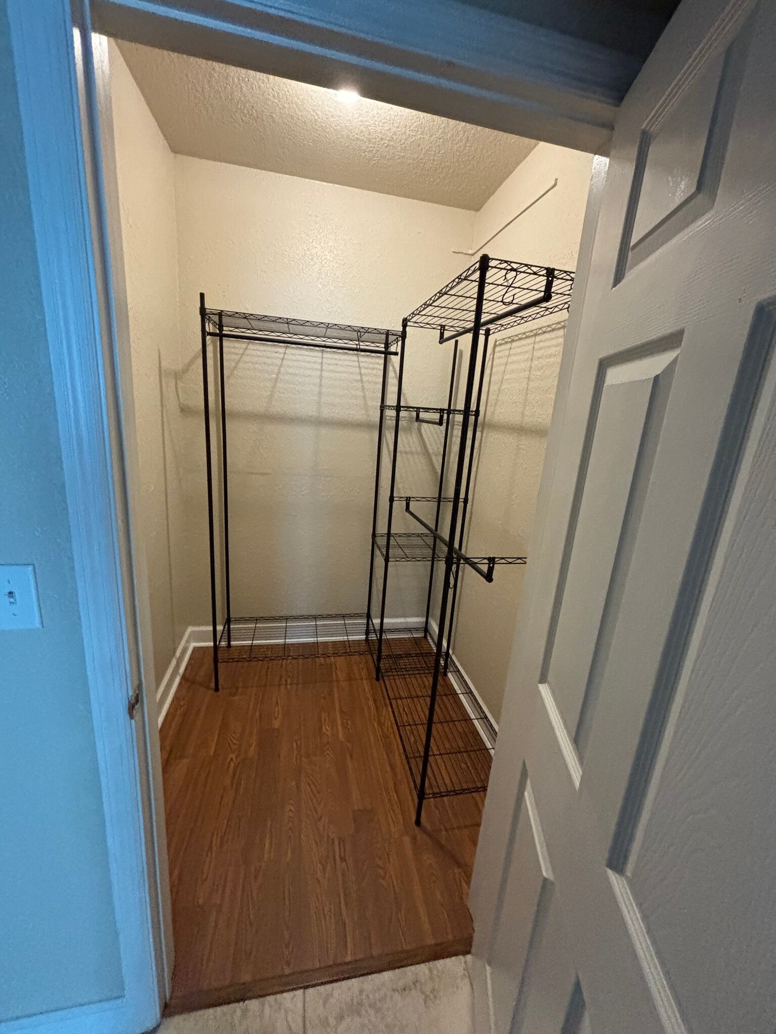 Building Photo - 206 E South St