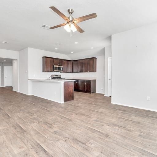 Building Photo - 1827 Gibbons Creek Dr