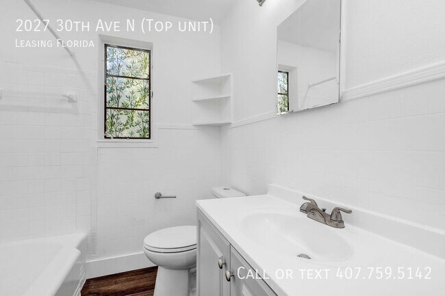 Building Photo - 2027 30th Ave N