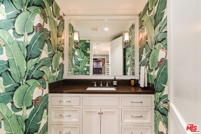 Building Photo - 957 Corsica Dr