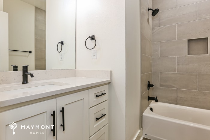 Building Photo - 16305 Taylor Loop Rd