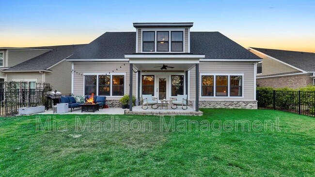 Building Photo - 54 Misty Marsh Dr