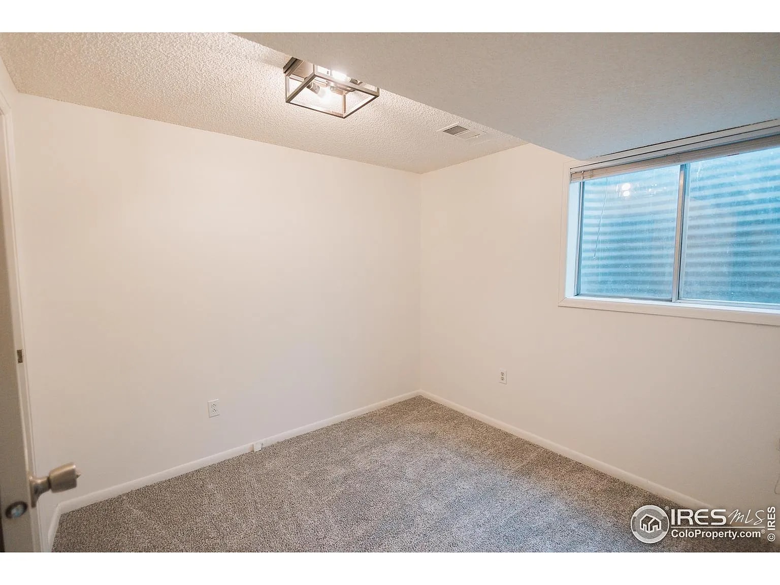 Building Photo - 3025 Regatta Ln