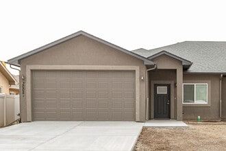 Building Photo - 3005 Autumn Glenn Ct