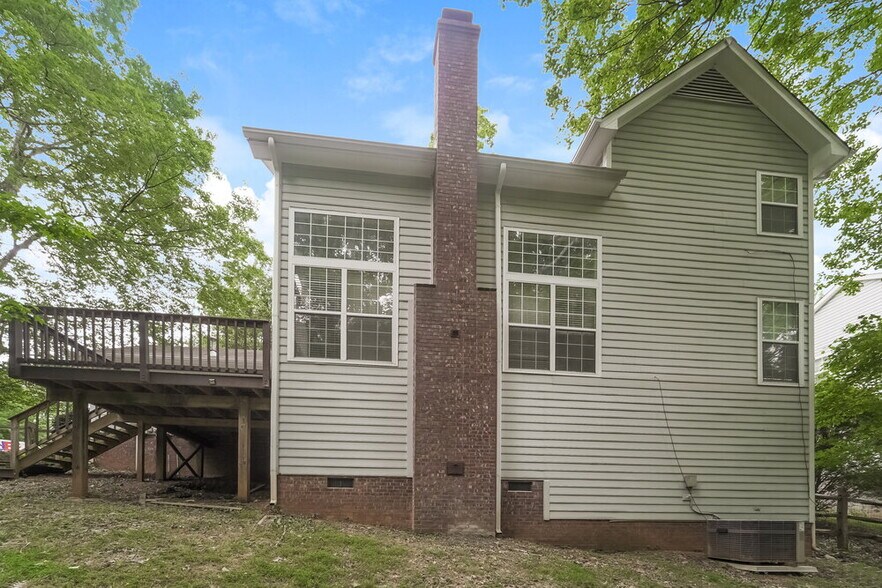 Building Photo - 8400 Woodford Bridge Dr