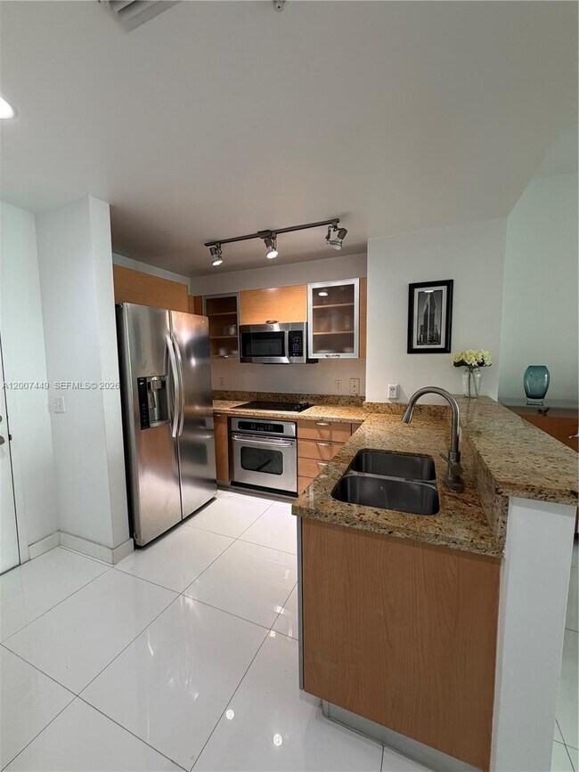 Building Photo - 3180 SW 22nd Terrace