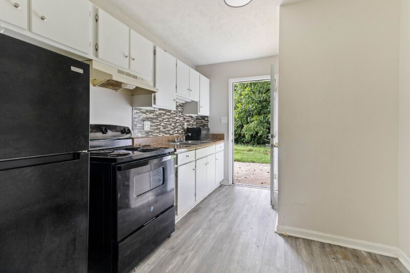 Building Photo - 6437 Starbrook Dr