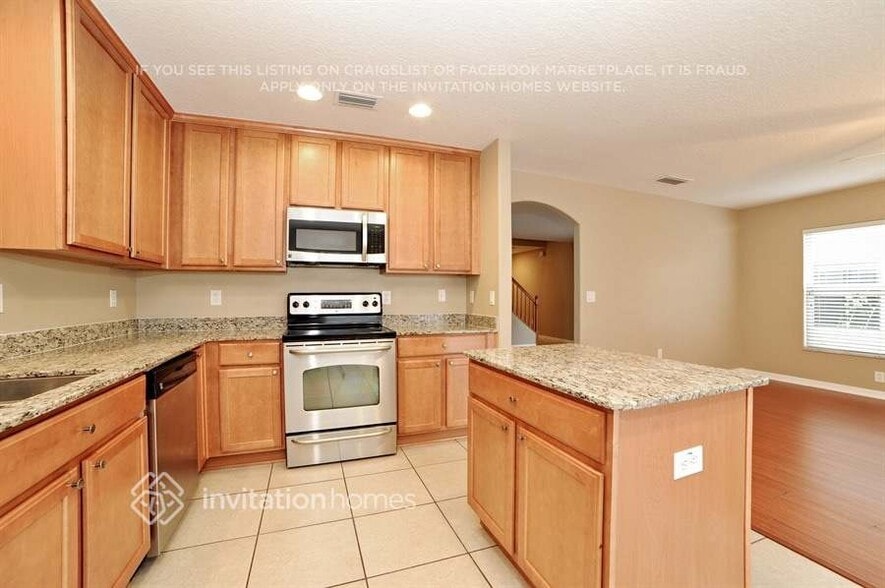 Building Photo - 3328 Thistledown Ln