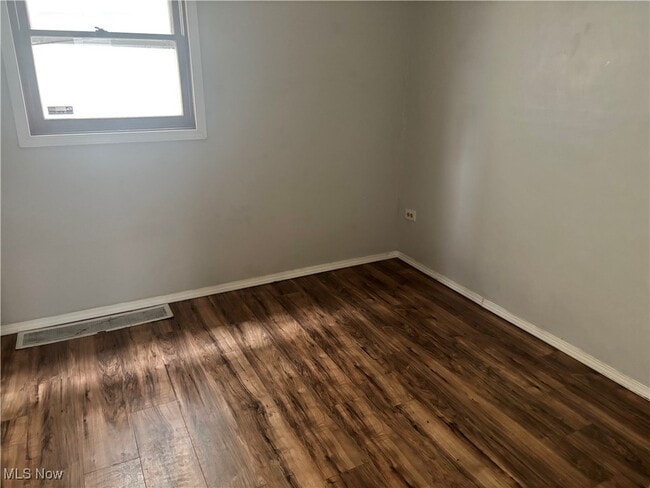 Building Photo - 3455 W 49th St