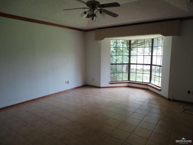 Building Photo - 3208 Kiwi Ave
