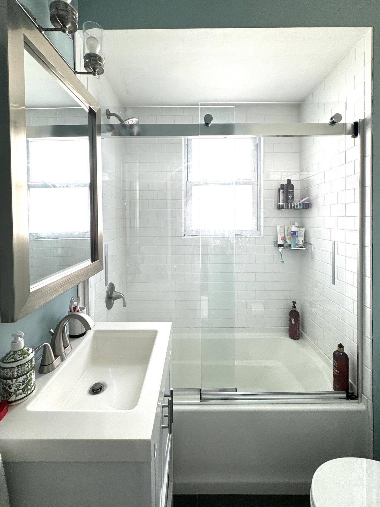 Building Photo - 5 8th Ave