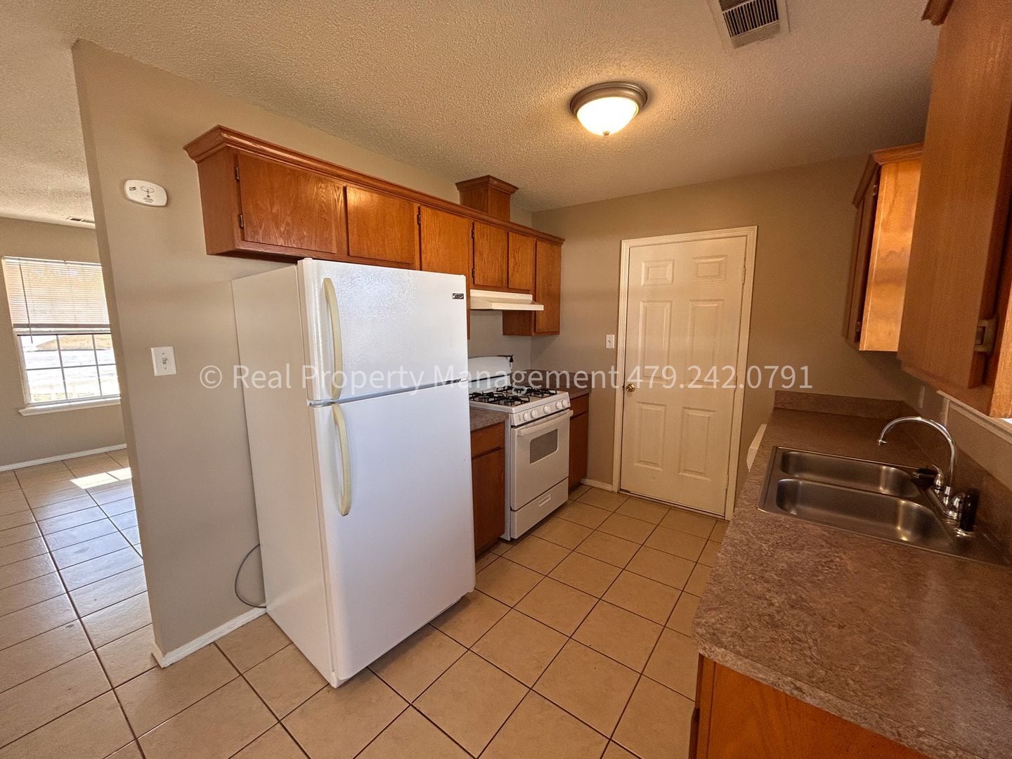 Building Photo - 1805 Cherrybark Bend