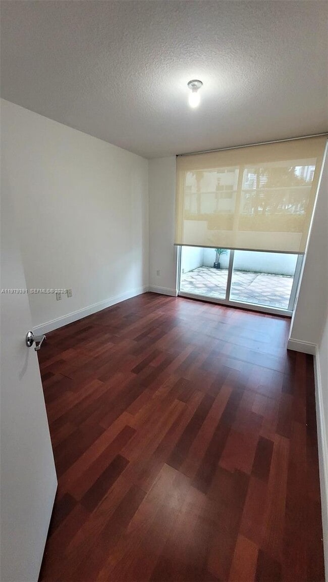 Building Photo - 41 SE 5th St