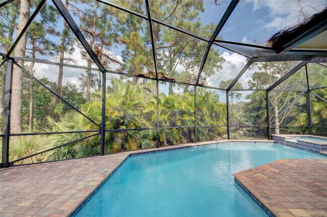 Building Photo - 495 NE Abaca Way