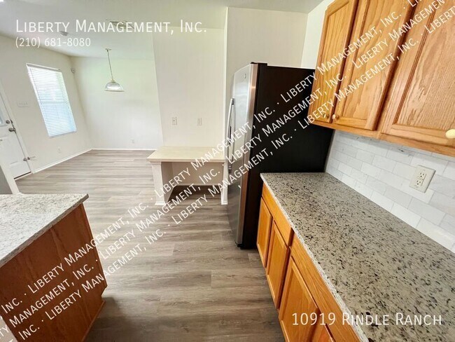 Building Photo - 10919 Rindle Ranch
