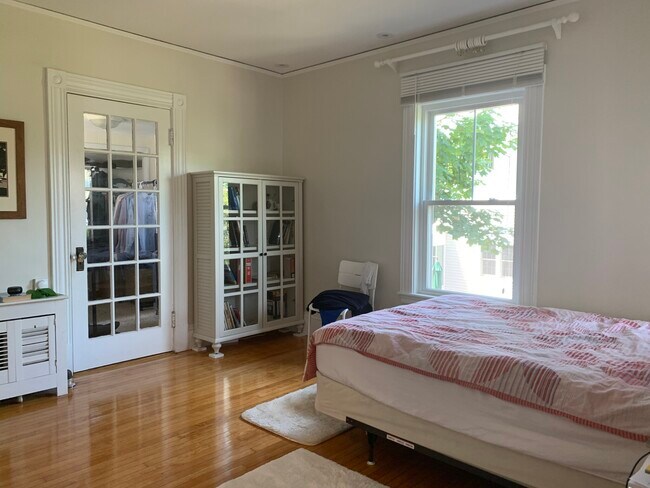 Building Photo - 137 Prospect Ave