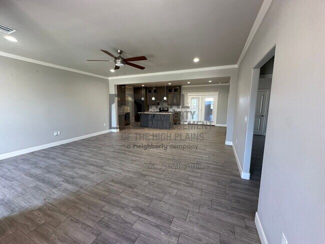 Building Photo - 7604 Crestline Dr