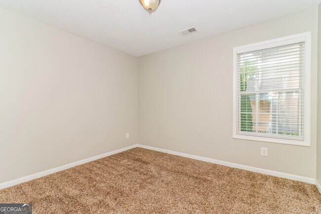 Building Photo - 391 Greystone Pkwy