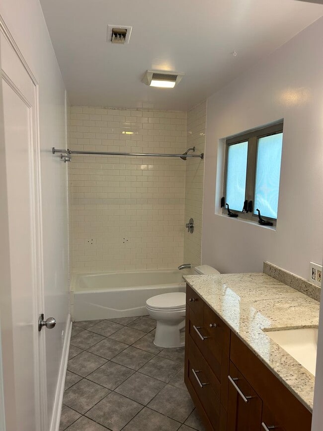 Building Photo - 2351-2353 OCEAN AVE.