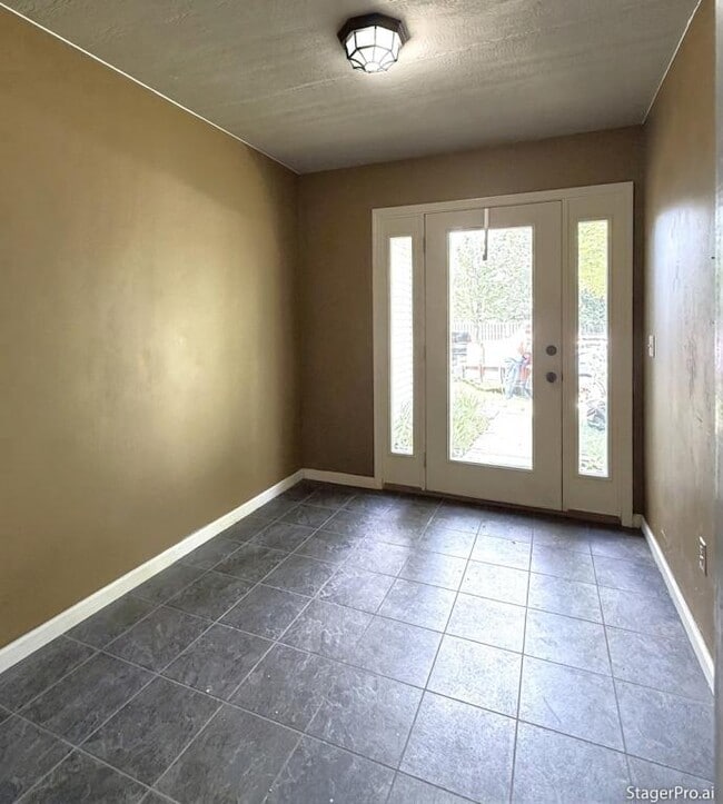 Building Photo - 5717 Stoneview Way