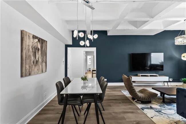 Building Photo - 3645 Peachtree Rd NE