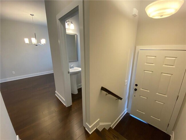 Building Photo - 3779 Oxford Cir