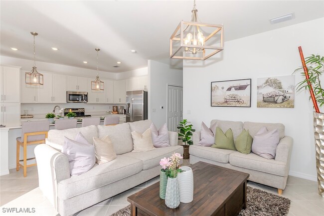 Building Photo - 5527 Double Eagle Cir