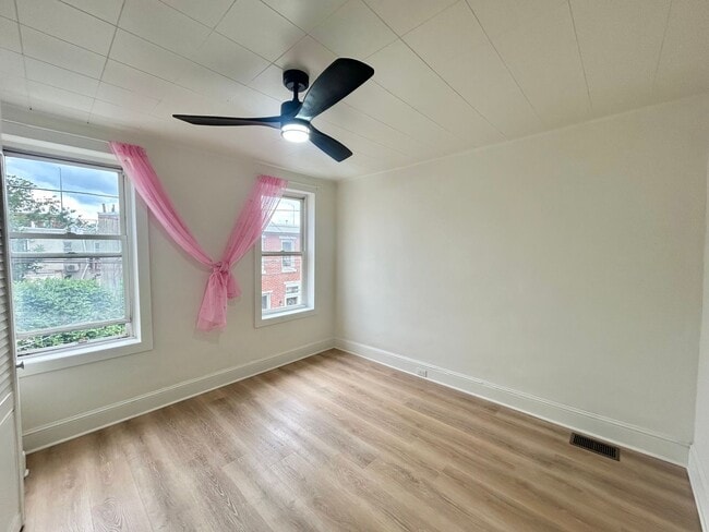 Building Photo - 2644 Tilton St