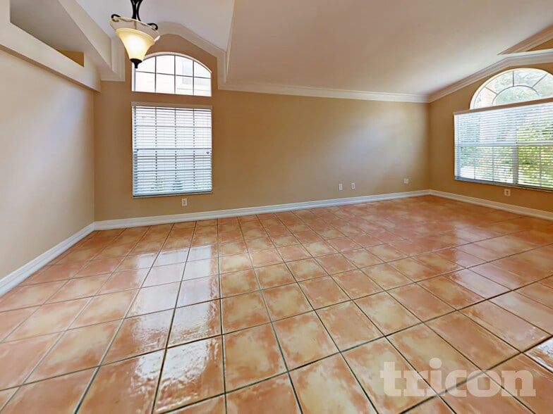 Building Photo - 2865 Cayman Way