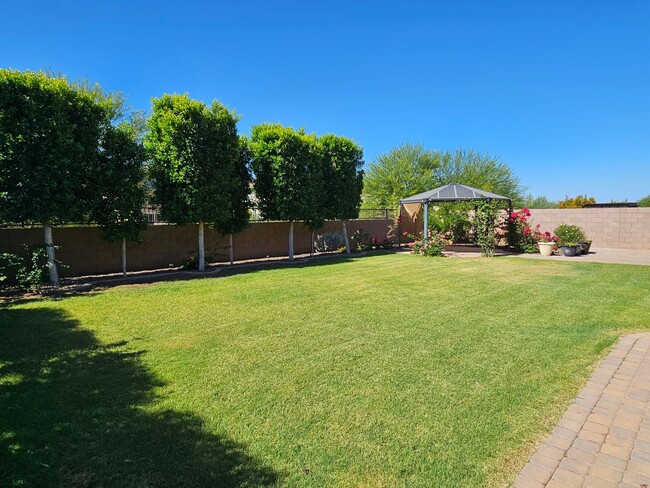 Building Photo - Spacious 4584 sq ft Home in Adora Trails!