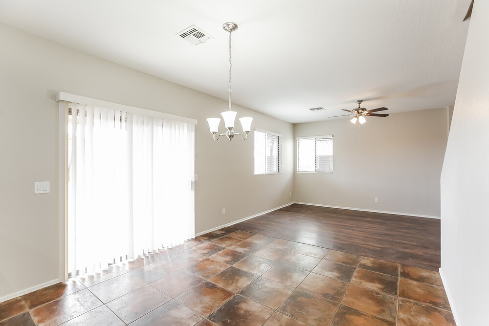 Building Photo - 1304 E Dunbar Dr