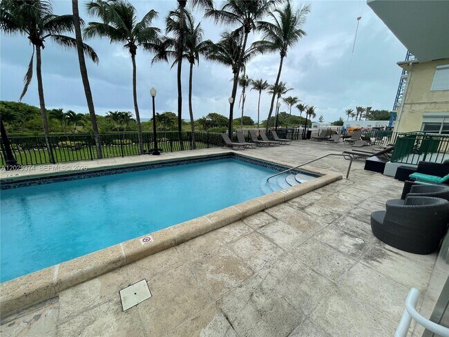 Building Photo - 9195 Collins Ave
