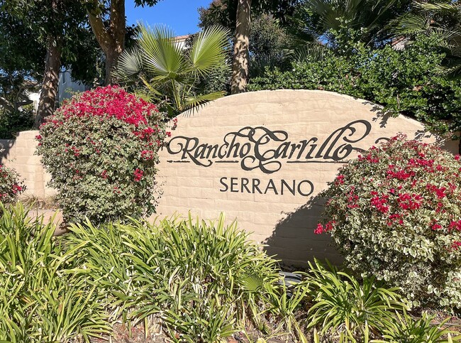 Building Photo - *Special* 3 bedroom townhome located In Rancho Carrillo!
