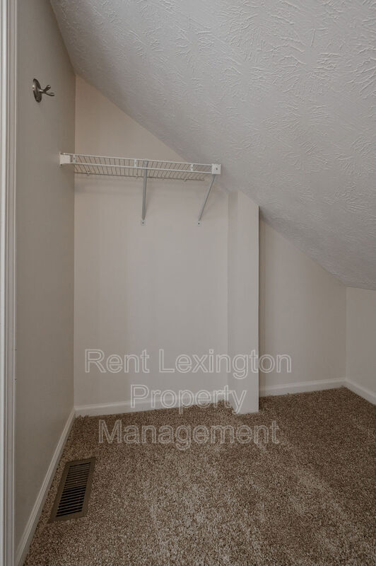 Building Photo - 772 Orlean Cir