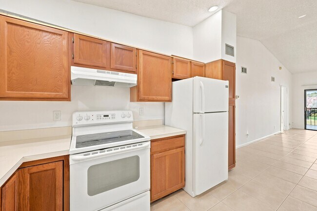 Building Photo - 2600 Greenwood Terrace