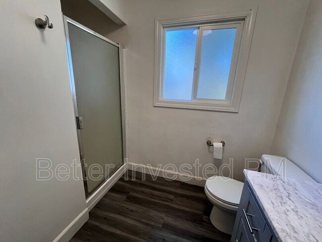 Building Photo - 530 Talmage Rd