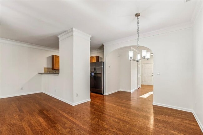 Building Photo - 9802 Murano View