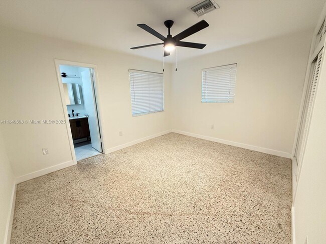 Building Photo - 11011 SW 79th Ave
